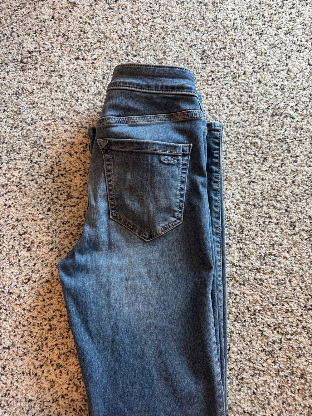 Hollister Women's Blue Bootcut Jeans. 27 Regular. Mid rise. Excellent condition - Picture 5 of 5